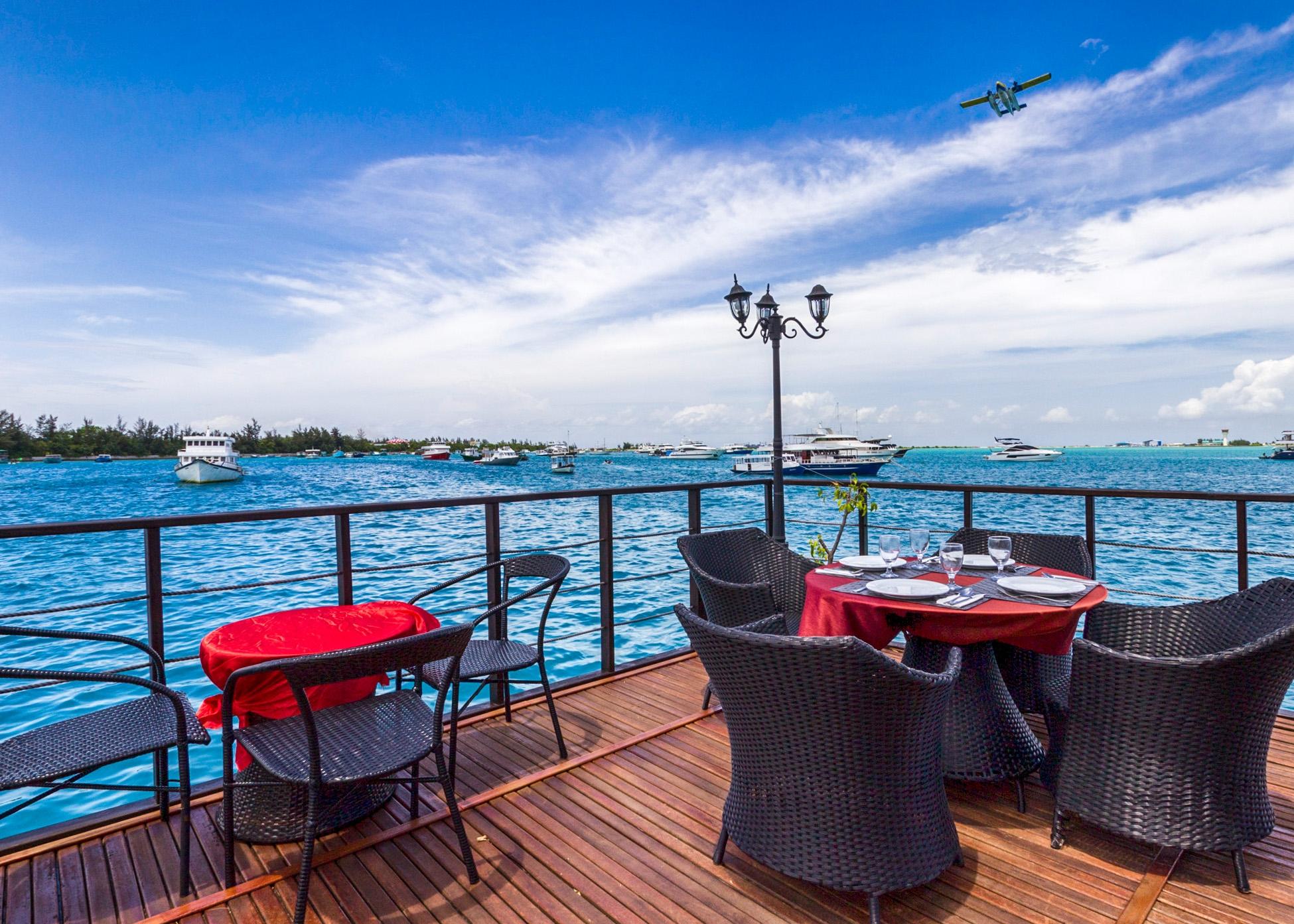 Hotel Ui Inn Malé Kültér fotó