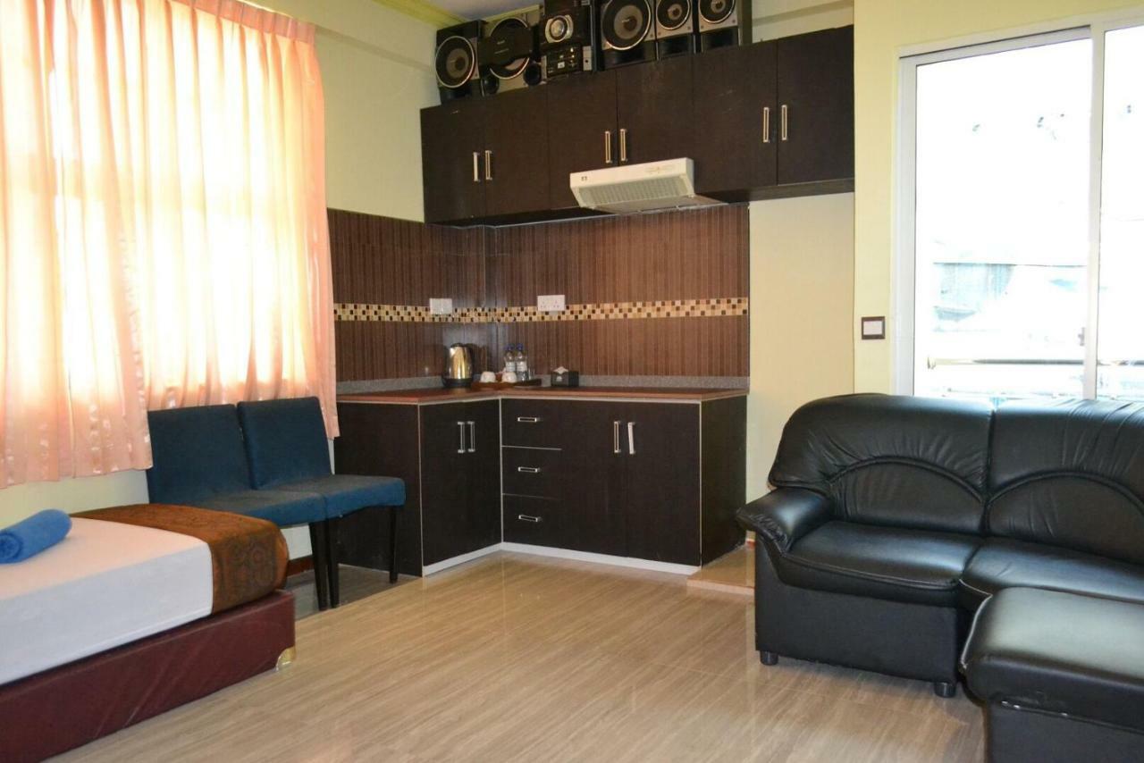 Hotel Ui Inn Malé Kültér fotó